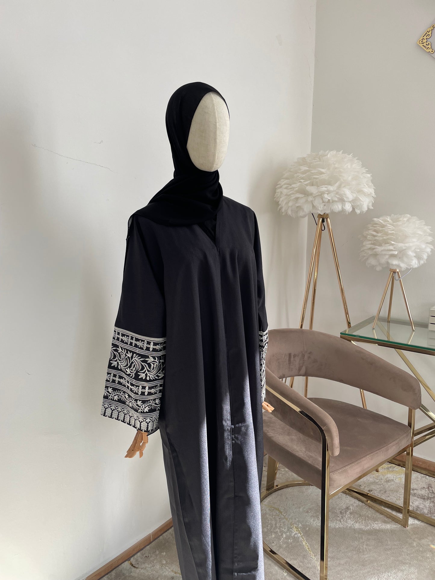 Abaya Bordado Negro